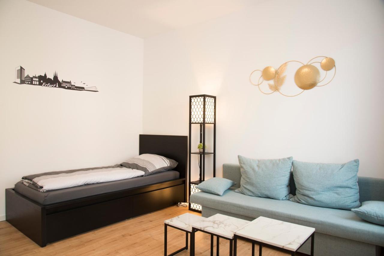 Schoene Ferienwohnung 78M2, 3 Schlafzimmer, 2 Baeder, Zentrumnah, 1Og แอร์ฟวร์ท ภายนอก รูปภาพ