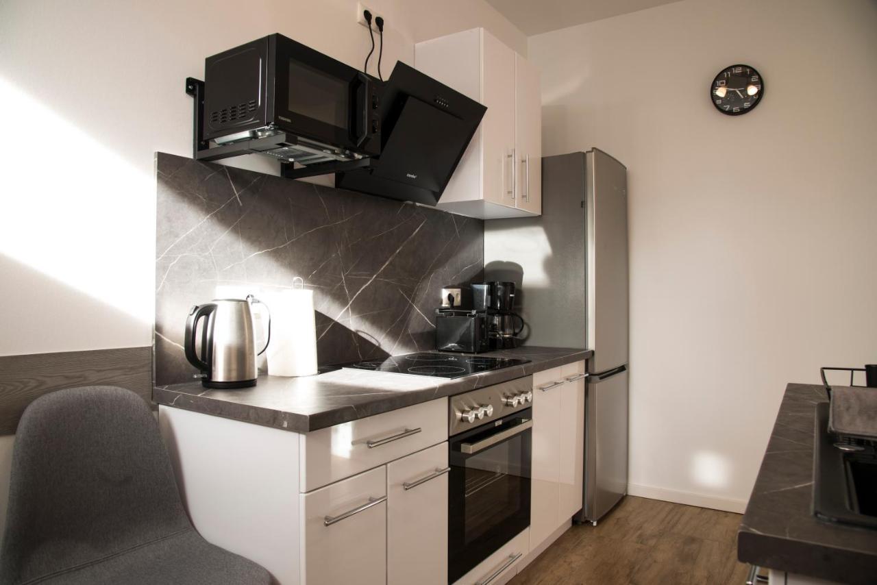 Schoene Ferienwohnung 78M2, 3 Schlafzimmer, 2 Baeder, Zentrumnah, 1Og แอร์ฟวร์ท ภายนอก รูปภาพ
